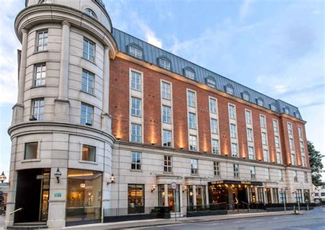 24 Best Hotels in Dublin .
